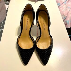 Antonio Melanin heels size 5.5 women’s.